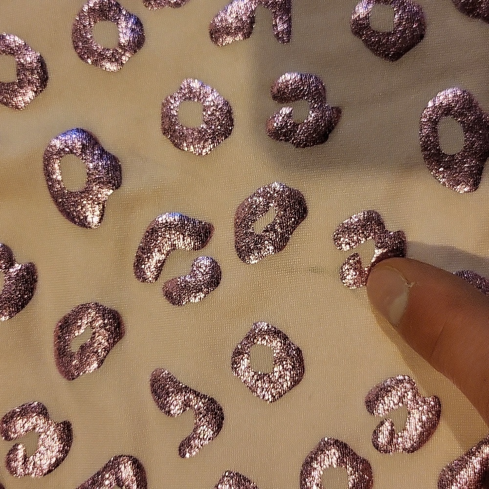 Shiny Lips Top - Picture 3 of 5